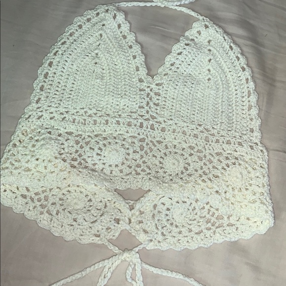 Crochet bralette/crop top - Picture 3 of 3
